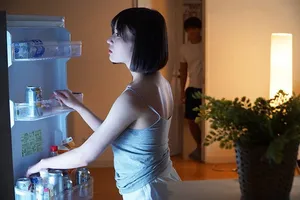 Chị cô vợ cãi nhau với ông chồng đến nhà người tình ở rồi làm tình luôn gã chồng em gái